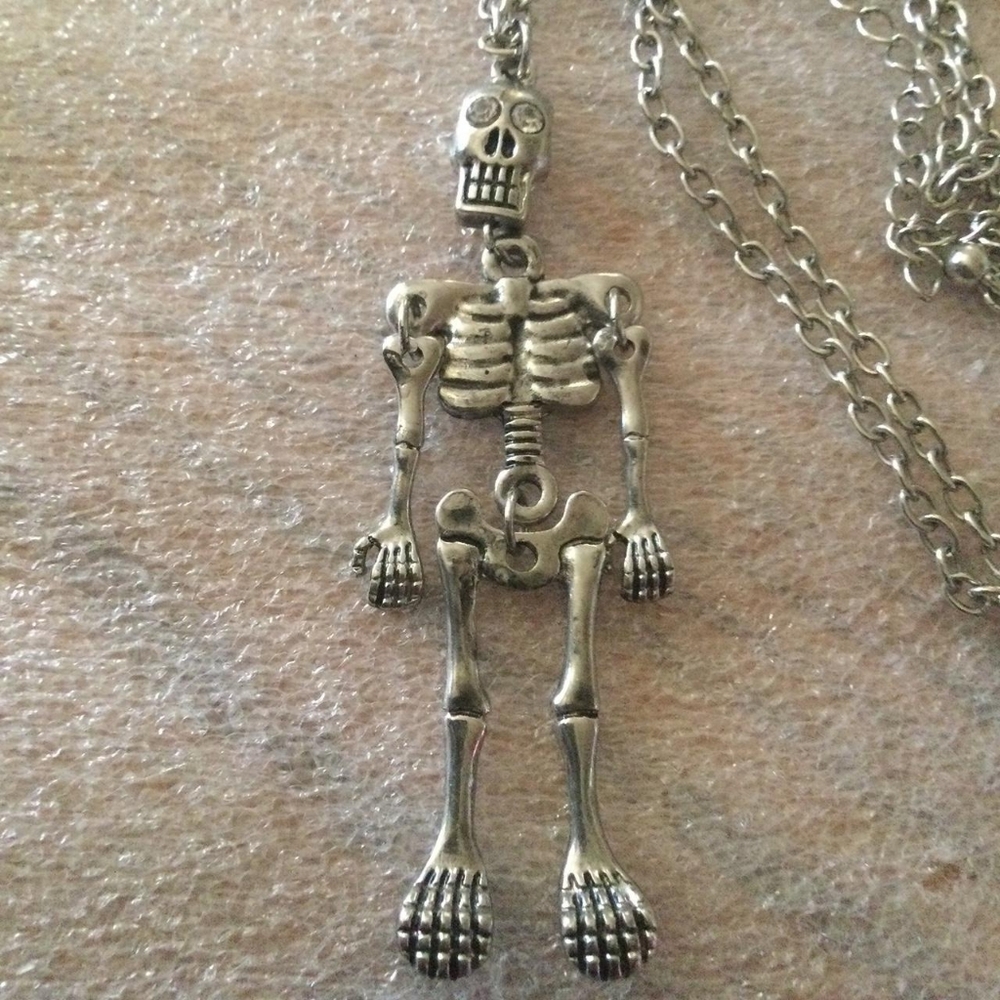 Skeleton necklace